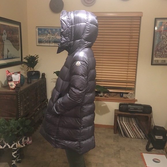 NFS—Moncler Doudoune Legere size 3 - Picture 9 of 10